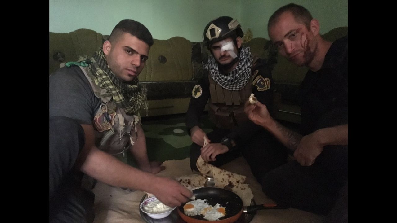 The family living in the house in which the team was stationed served everyone fried eggs and bread, despite their lack of food supplies.