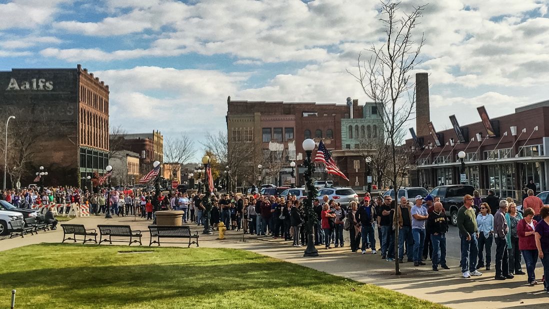 A crowd lines up for a rally supporting Trump in Sioux City, Iowa, on November 6.