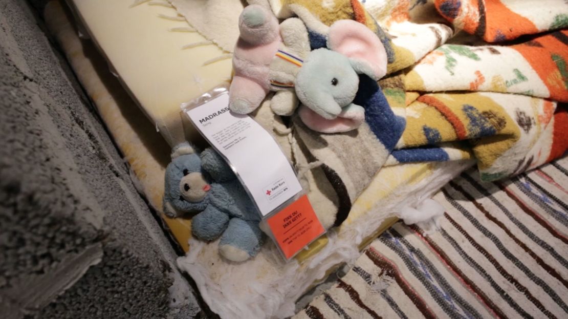 IKEAS iconic price tags were filled with stories by Syrian refuges