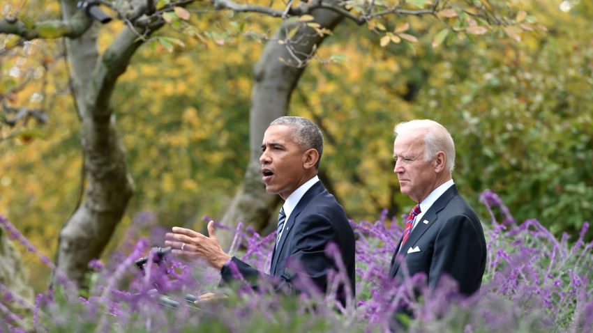 President Barack Obama (L) adresses ,for the first time publicly the shock election of Donald Trump as his successor, together with Vice President Joe Biden on November 9, 2016 at the White House in Washnigton, D.C.
Throughout the two-year-long election campaign, Obama has repeated a mantra that he will do all he can to ensure the peaceful transition of power.