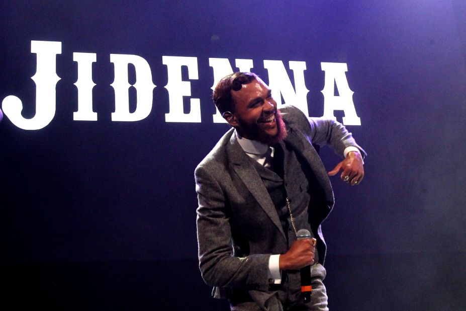  Jidenna's new album 'Long Live The Chief' features him experimenting with the afrobeat sound and speaking in pidgin, showing the influence of his Nigerian roots.