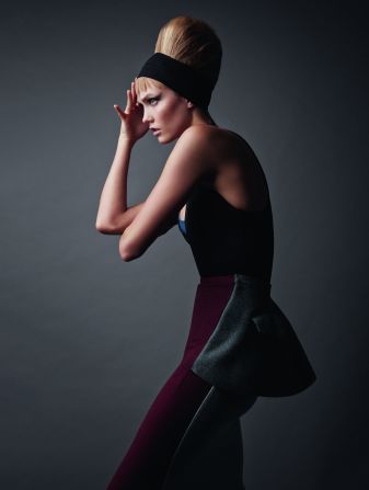 Karlie Kloss by Patrick Demarchelier, British Vogue, November 2015