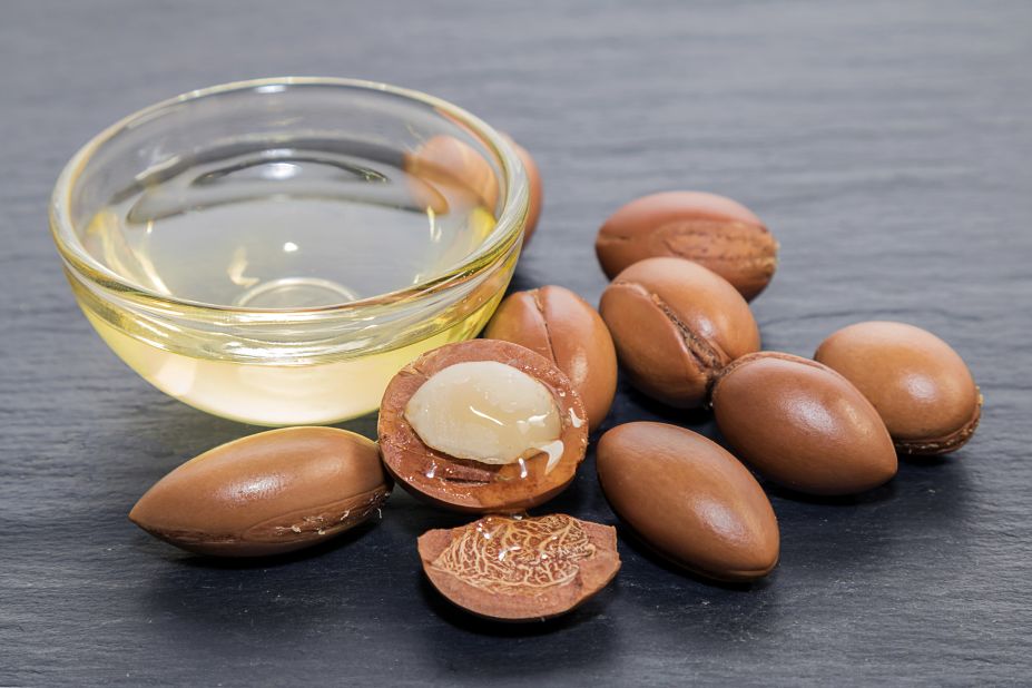 The kernels which are used to create the golden-colored oil are encased within an incredibly strong nut. For centuries locals used the oil for medicinal and culinary purposes, but now, people abroad have become increasingly interested in the oil for its cosmetic and nutritional properties.