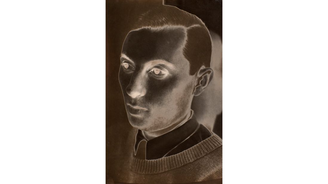 "Solarised Man" (1930) by Maurice Tabard
