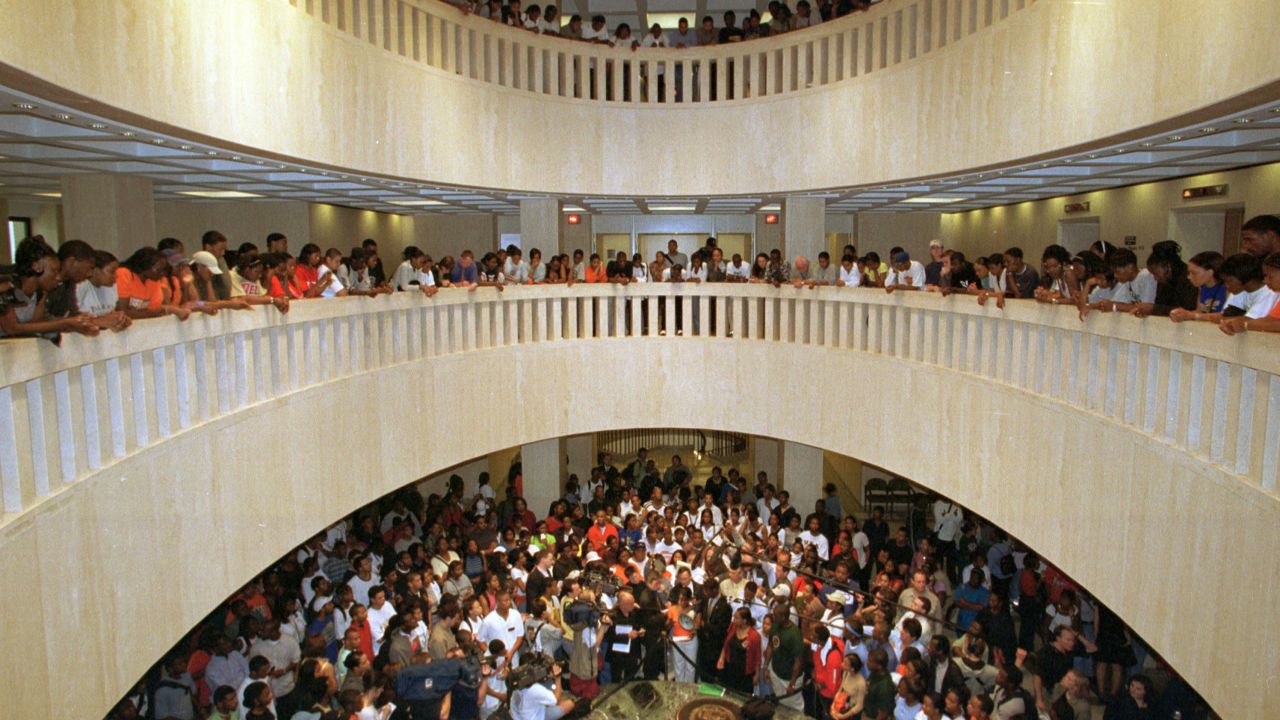 01 Florida State Capitol protest Nov 2000