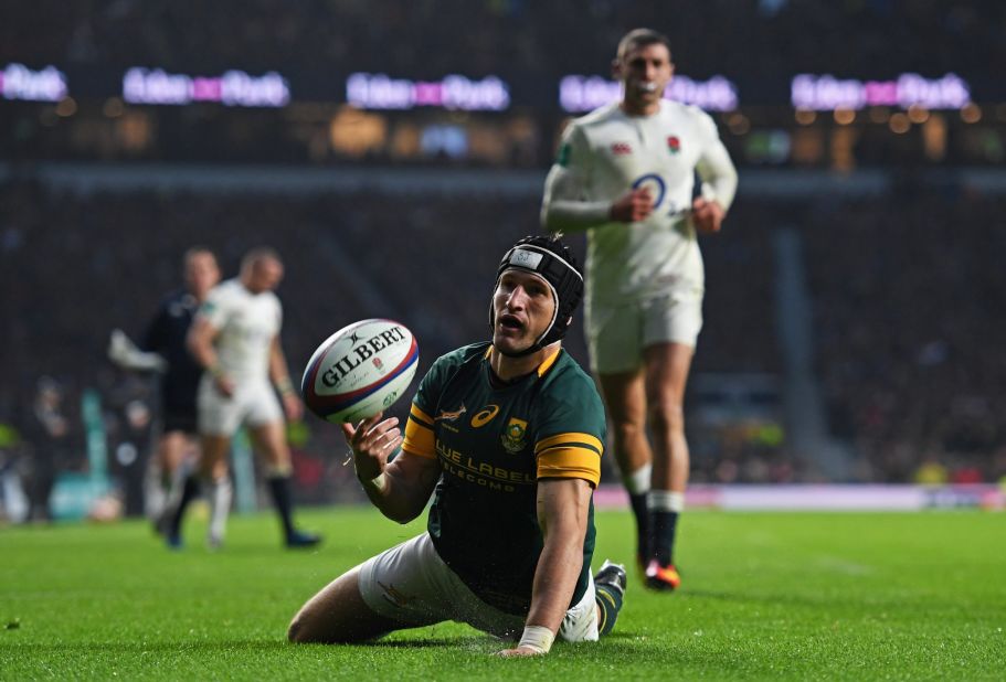 Johan Goosen's late try isn't enough to deny England victory.