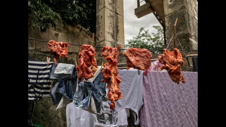 Paulino is a mother of four, a radiography student and a funicular operator. She loved participating in the project.<br /><br />"The important thing about these photos is that it forces the outside to look at the favelas outside of violence and newspaper headlines," said Paulino.