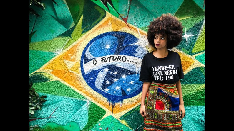 Almost a quarter of Rio de Janeiro's population live in slums, or favelas. By arming nine local residents with camera-phones, Favelagrafia hopes to change people's perspective of what it's like to live in the slums. 