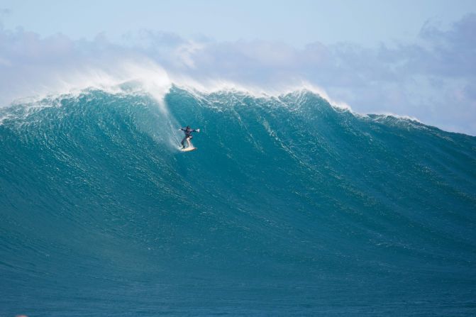 Wind and chop on the wave faces can make it a bumpy and treacherous ride.