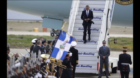 Obama arrives at Athens International Airport on November 15.