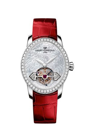 Set with 50 diamonds on the bezel and featuring a white mother of pearl dial, the Cat's Eye Tourbillon with Gold Bridge from Girard Perregaux was awarded the Ladies' High-mech Watch Prize for 2016. 