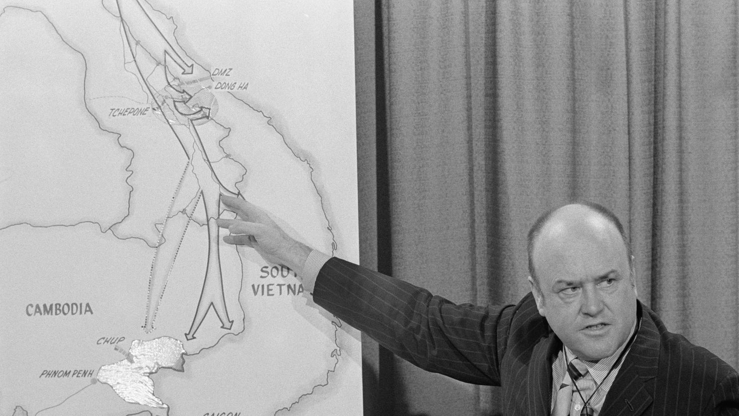 During a news briefing at the Pentagon, Secretary of Defense Melvin Laird points to a location in Laos on a map of Indochina. (Photo by © Wally McNamee/CORBIS/Corbis via Getty Images)