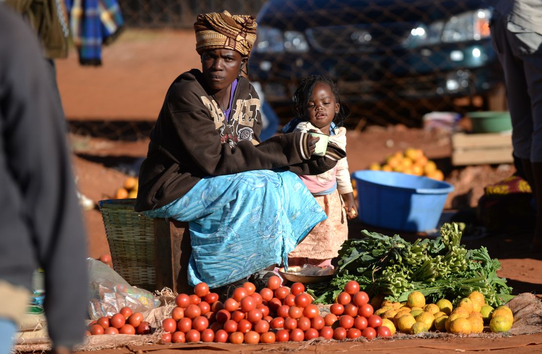 Zimbabwe is broke, so should they move to a cashless society? | CNN