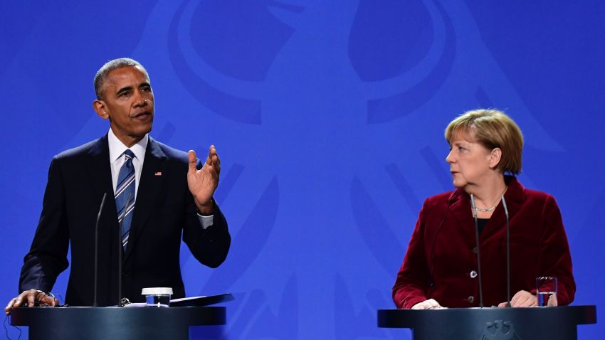 US President Barack Obama and German Chancellor Angela Merkel address a press conference after their meeting at the chancellery  in Berlin on November 17, 2016.
US President Barack Obama pays a farewell visit to German Chancellor Angela Merkel, seen by some as the new standard bearer of liberal democracy since the election of Donald Trump. / AFP / TOBIAS SCHWARZ        (Photo credit should read TOBIAS SCHWARZ/AFP/Getty Images)