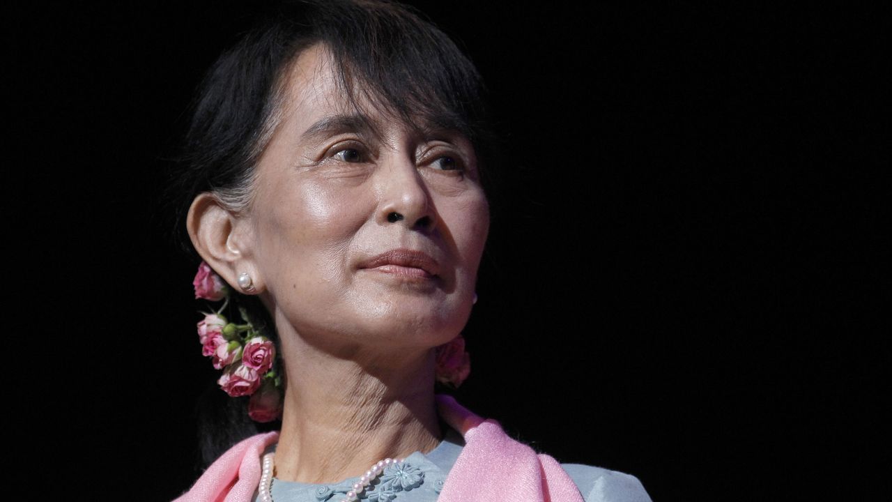 LONDON, UNITED KINGDOM - JUNE 22:  Myanmar pro-democracy leader Aung San Suu Kyi speaks during a meeting with members of the Myanmar community at the Royal Festival Hall on June 22, 2012 in central London, England. Burmese opposition leader Aung San Suu Kyi is on a four-day visit to the UK during her first trip to Europe since 1988.  (Photo by Suzanne Plunkett - WPA Pool/Getty Images)