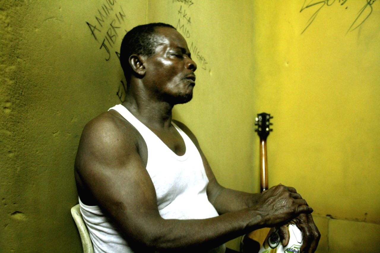 Vaughan-Richards' documentary interweaves the history of the music scene of Lagos from the 1940s to the present day; from highlife to Juju to Afrobeat.