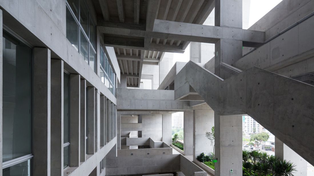 The Universidad de Ingeniería y Tecnología (UTEC) in Lima, Peru, won the Royal Institute of British Architects' (RIBA) inaugural International Prize. This prestigious international architecture award is given  to the "<a href="http://edition.cnn.com/2016/11/23/architecture/riba-international-prize-winner-utec/index.html" target="_blank">most significant and inspirational building of the year</a>," according to RIBA.