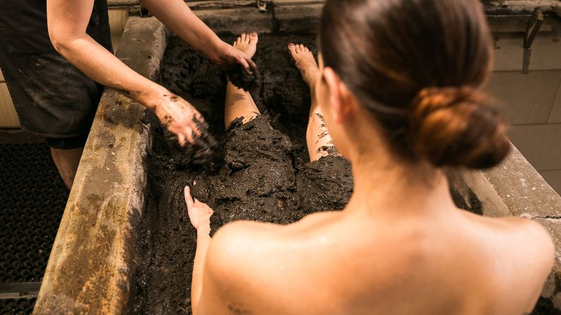 Thanks to its volcanic soil and geothermal springs, Calistoga in California has been a wellness destination since the 1800s. Mud baths are still enjoyed today to soften and exfoliate the skin. 