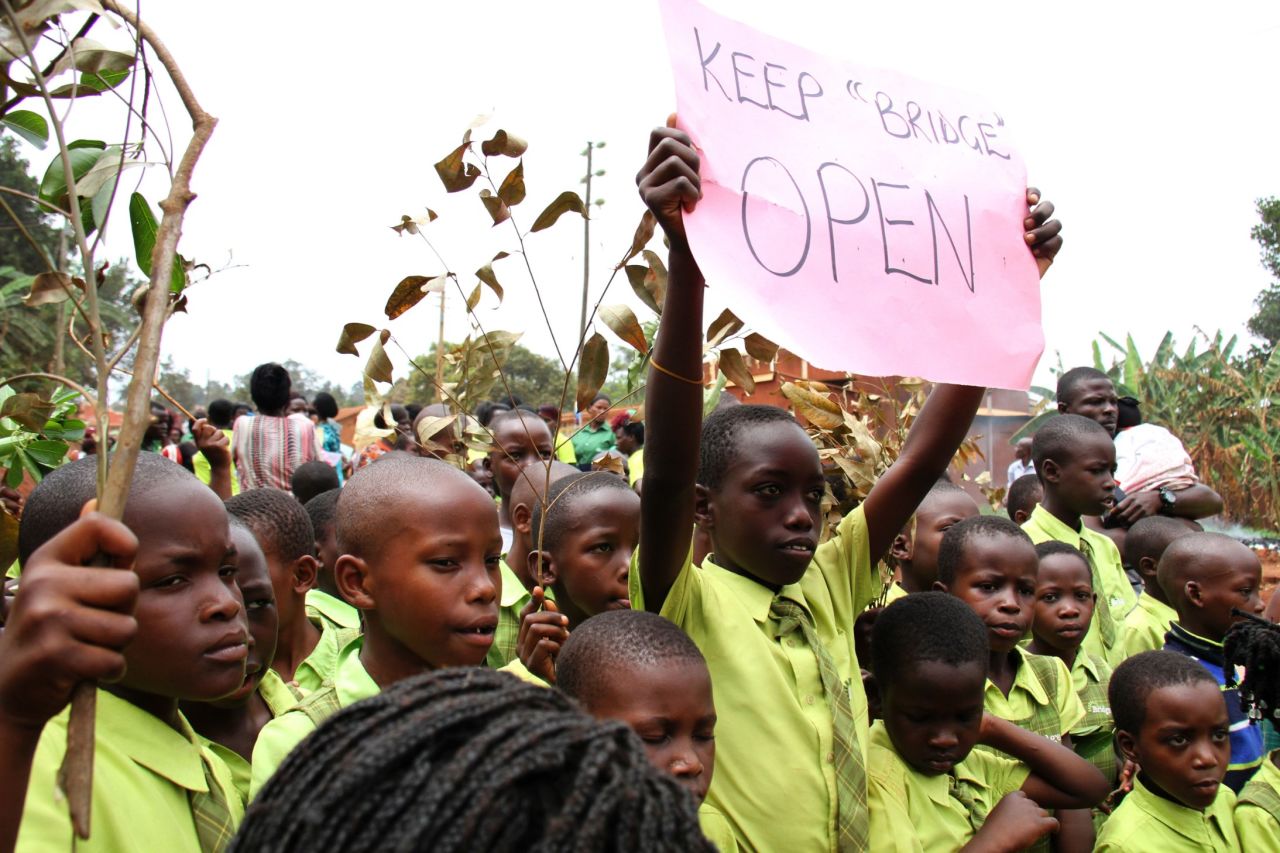 Many students, parents and teachers protested after Uganda's High Court ordered the closure of the low-cost private schools, which are backed by Microsoft and Facebook founders Bill Gates and Mark Zuckerberg.