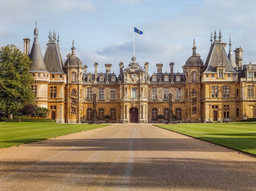 Designed by French architect Gabriel-Hippolyte Destailleur, Waddesdon Manor in Buckinghamshire, England was completed in 1883. Queen Victoria and the Prince of Wales who later became Edward VII are among some of the distinguished guests of this neo-French Renaissance chateau.