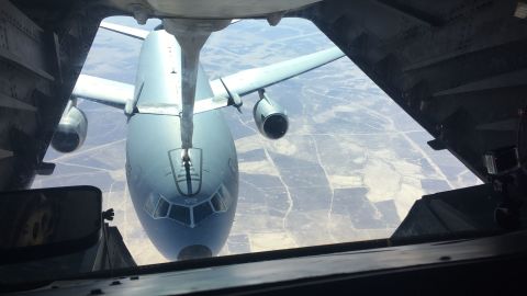 Refueling while both aircraft are in the air, flying at 400 mph, is no easy feat.