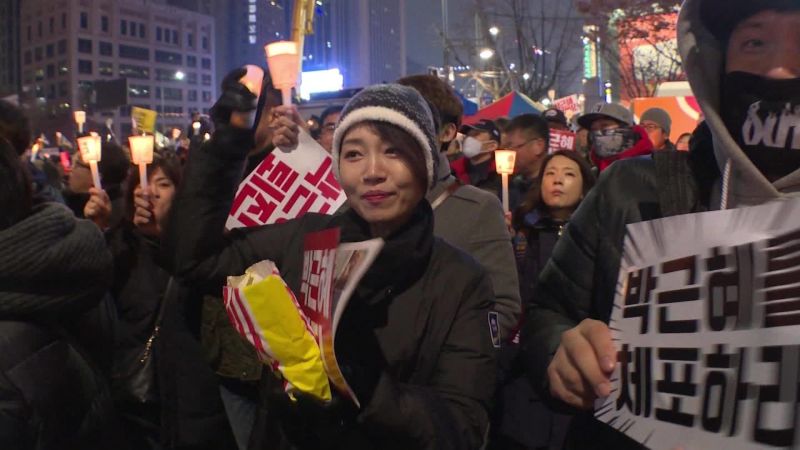 South Korean Protesters Call For President Park Geun-hye To Resign | CNN