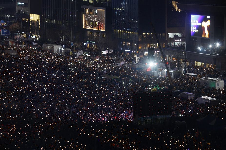 In a country of 50 million people, organizers of Saturday's protest called for 2 million to hit the streets. (Read the full story <a href="http://edition.cnn.com/2016/11/26/asia/south-korea-mass-protests/index.html" target="_blank">here</a>)