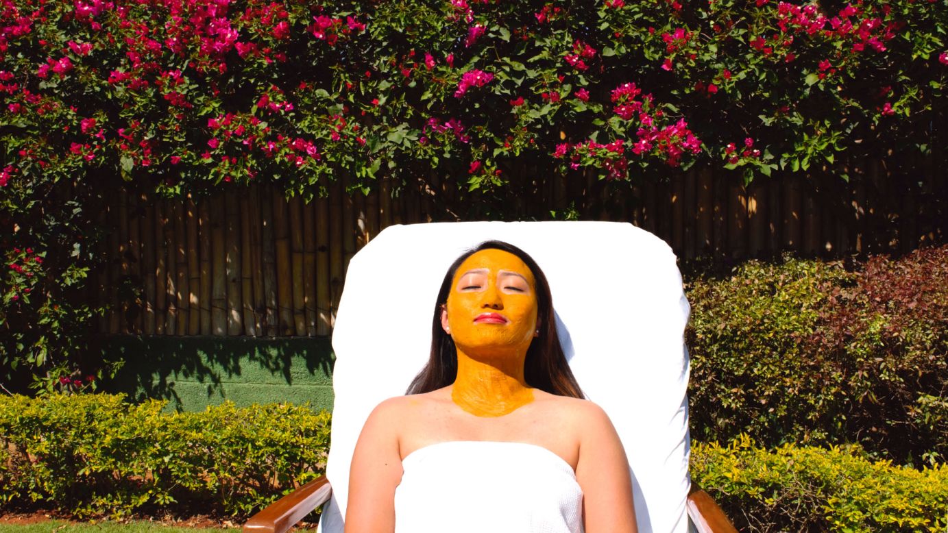 Indians have been using turmeric masks to make skin soft and radiant. Soukya, a holistic health center in Bangalore, is one of the best places to get an authentic turmeric Ayurvedic facial. 