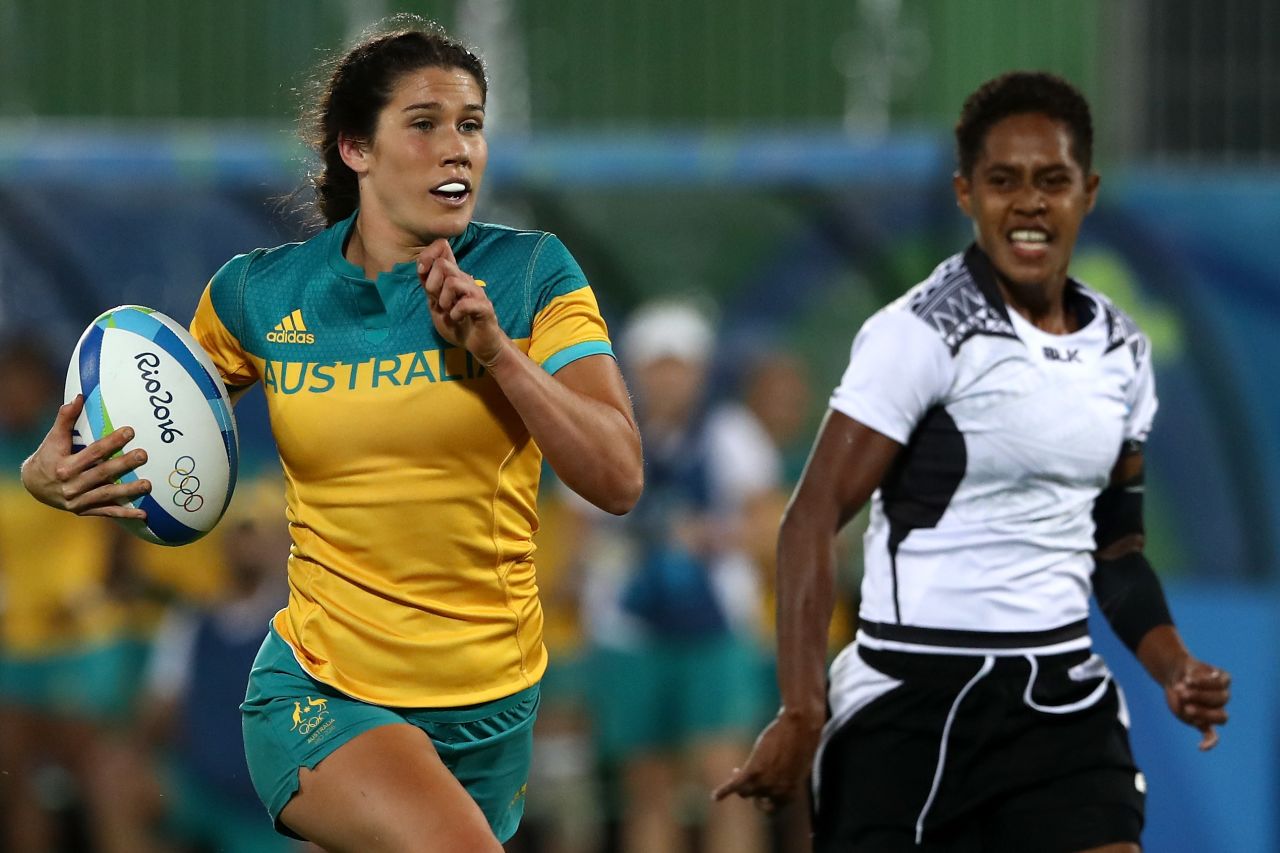 In November, Caslick was named World Rugby sevens player of the year following her displays at the Olympics and the 2015-16 World Series.