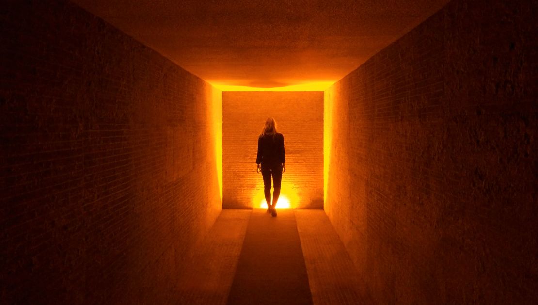 Designer Simon Heijdens creates compelling site-specific installations. The "Silent Room" (pictured here) took the shape of a fully soundproof matte black 40-foot space with one dramatic light source. 