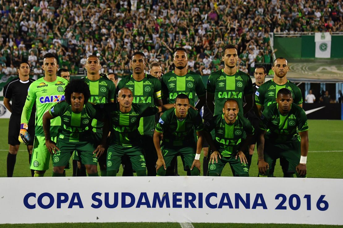 Chapecoense hoped to become the first Brazilian club to win the South American Cup final since 2008.