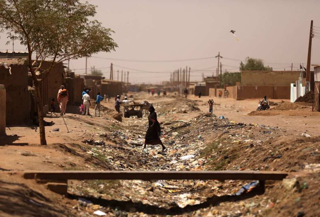 A general view shows Khartoum's southern suburb of Mayo on April 14, 2015. Mayo is mainly populated with displaced people from Darfur and Kordofan where fighting between rebels and President Omar Al-Bashir troops has forced people from their homes.