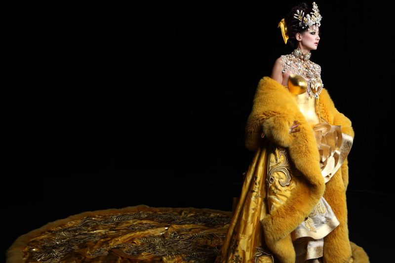 Guo pei clearance rihanna dress price