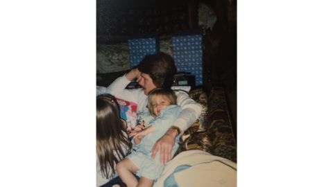 A family photo from 1987 shows Ronald Hiers with his two daughters.