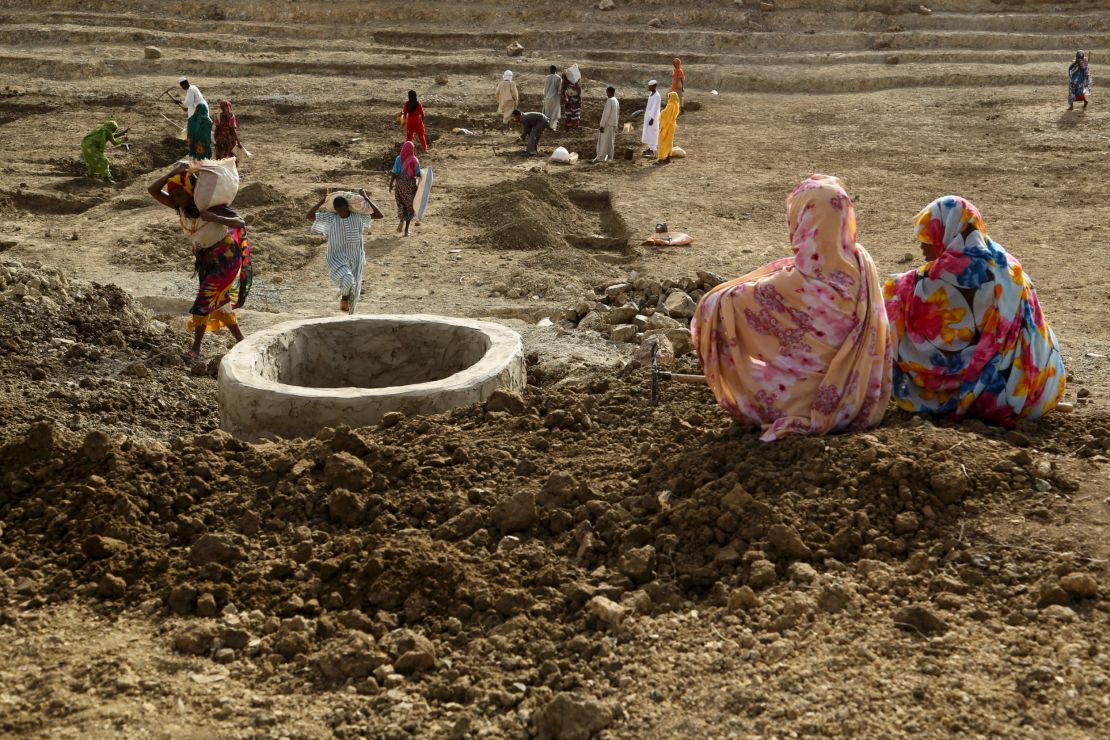 Haffirs (water reservoirs) can supply communities with hygienic water for both humans and livestock.