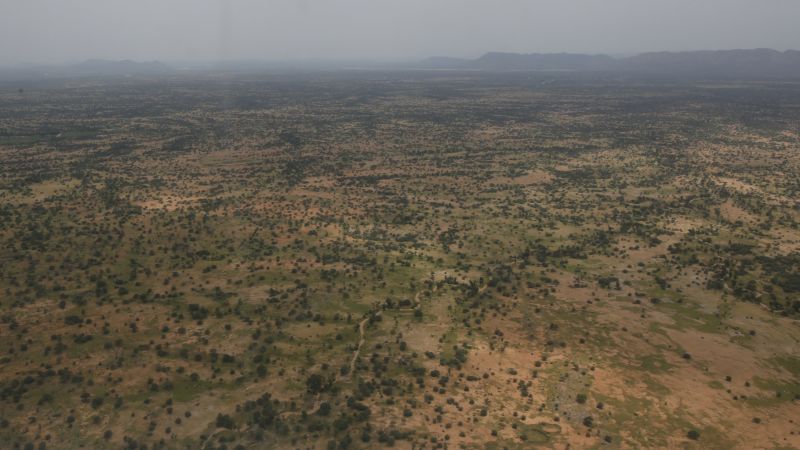NextImg:UN uncovers 87 bodies in Darfur mass grave horror | CNN