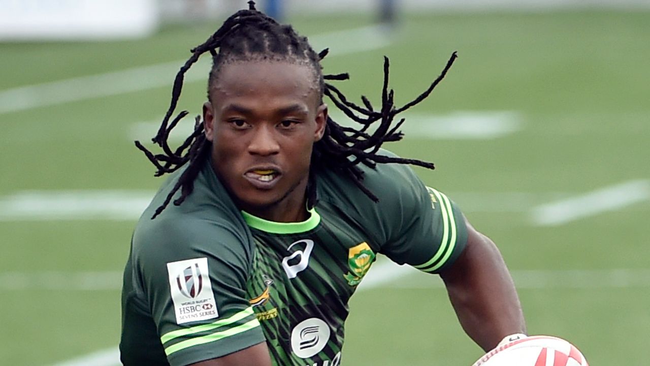 LAS VEGAS, NV - MARCH 05:  Seabelo Senatla of South Africa carries the ball during the USA Sevens Rugby tournament against the United State at Sam Boyd Stadium on March 5, 2016 in Las Vegas, Nevada.  (Photo by David Becker/Getty Images)