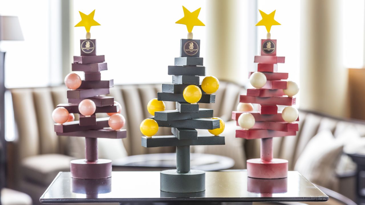 At the Ritz-Carlton in Tokyo, the season is elegantly celebrated with just enough holiday fanfare.