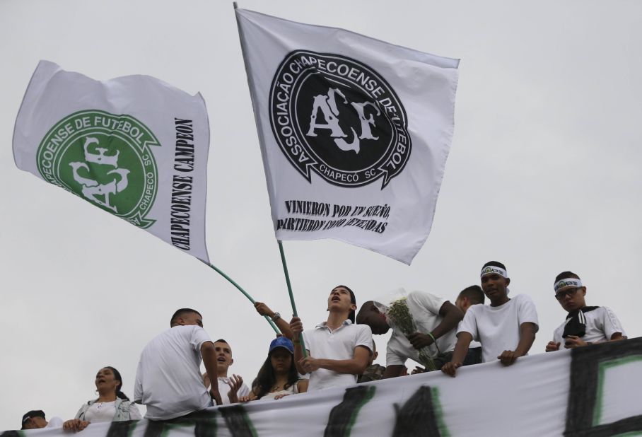 Fans of Atletico Nacional -- the Colombian team that Chapecoense was traveling to play -- pay tribute to the fallen players at a stadium in Medellin, Colombia, on November 30.