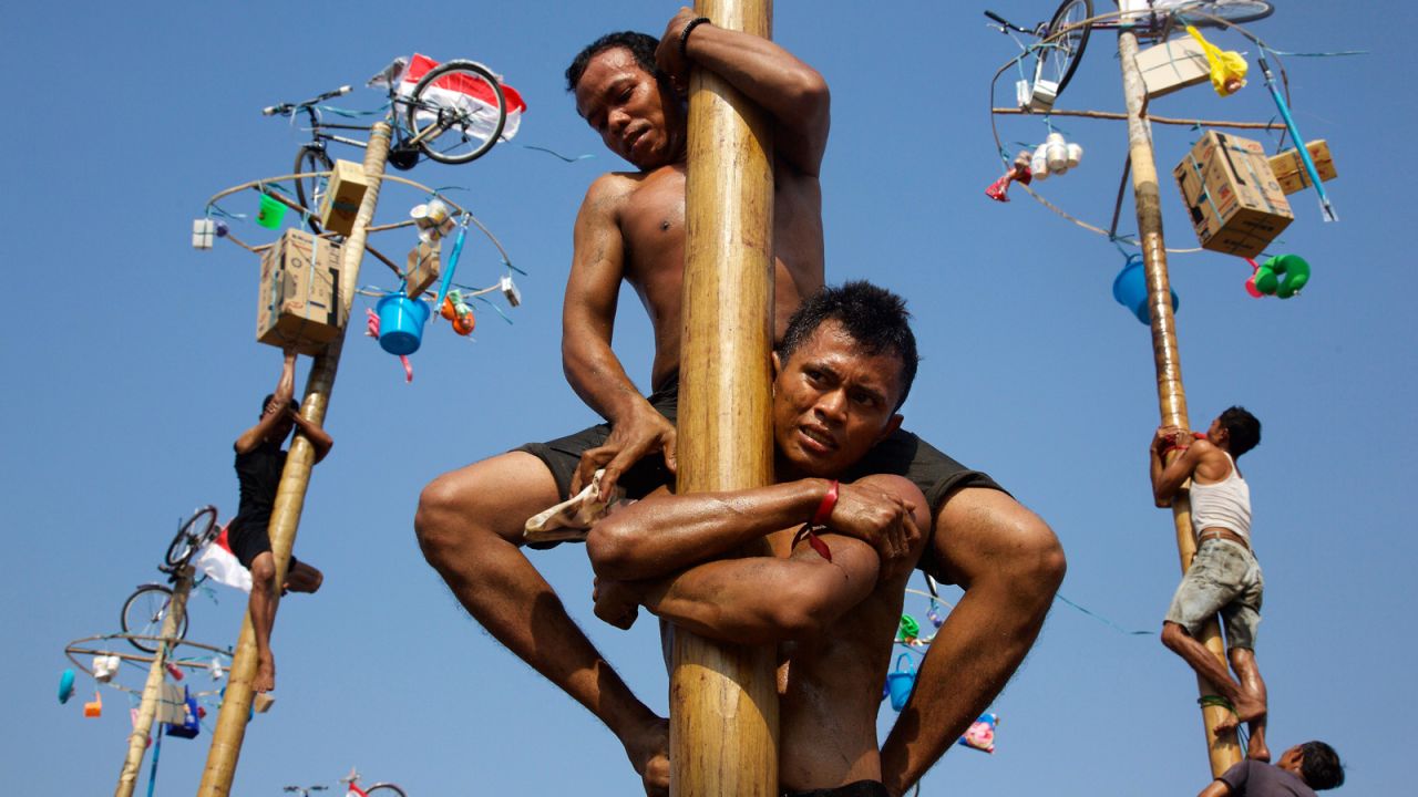 Instagram has revealed the cities around the world that that were geotagged the most in 2016. In at #10 is the Indonesian capital, Jakarta, home to such photogenic activities as this greased pole-climbing contest to mark the country's Independence Day. 