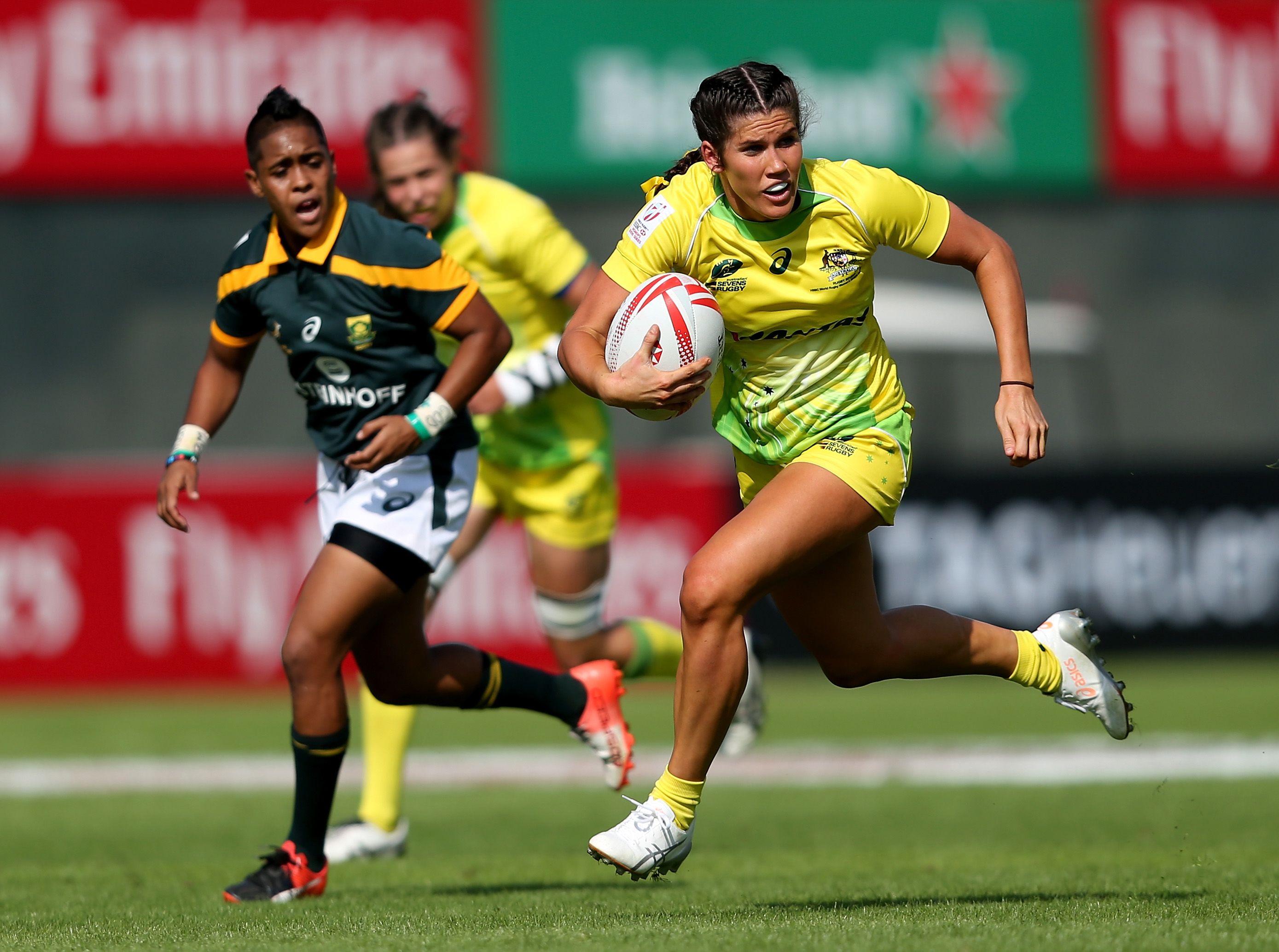 World Rugby Sevens - Charlotte Caslick shone for Australia on day one,  scoring four tries and helping her side to a quarter final spot.