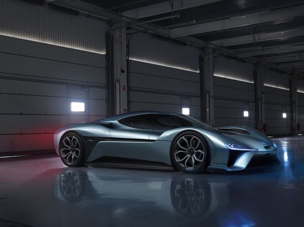 The NIO EP9 can swap its batteries quickly; a full recharge can take as little as 45 minutes, giving 265 miles of range. 