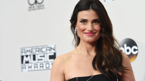 Idina Menzel attends the American Music Awards on November 20, 2016 in Los Angeles.