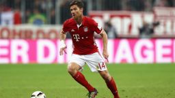 MUNICH, GERMANY - SEPTEMBER 21:  Xabi Alonso of Muenchen runs with the ball  during the Bundesliga match between Bayern Muenchen and Hertha BSC at Allianz Arena on September 21, 2016 in Munich, Germany.  (Photo by Alexander Hassenstein/Bongarts/Getty Images)