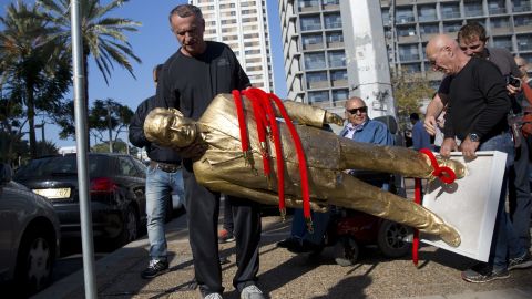 The municipal council gave the artist a ticket and a fine.
