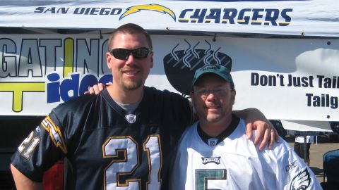 Dave Lamm, left, of TailgatingIdeas.com.
