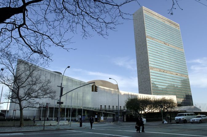 An early example of the glass skyscraper, the United Nations headquarters in New York City is officially international territory -- and not actually part of the United States. 