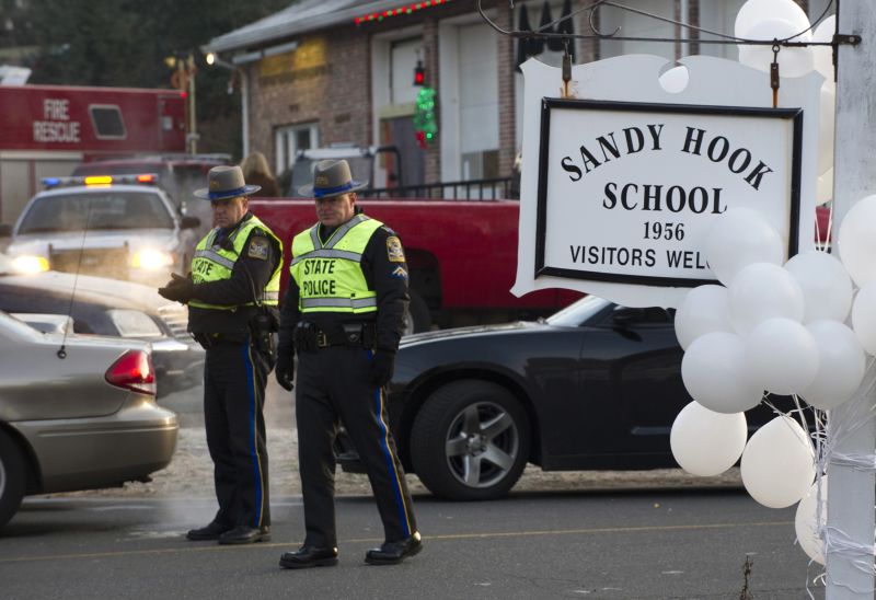 Sandy+Hook+survivors+to+graduate+high+school+today%2C+remember+classmates+lost+in+Newtown+massacre