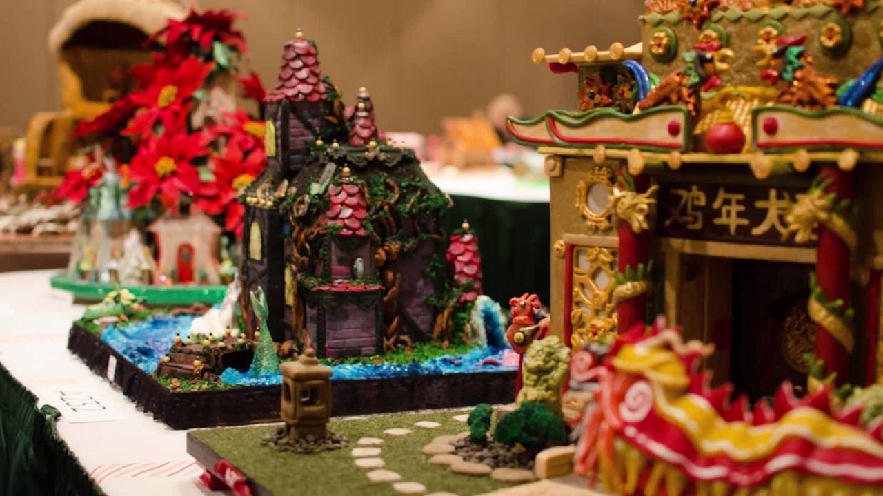 gingerbread houses orig_00010207.jpg