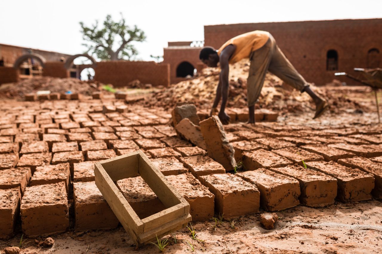 A novel solution from NGO La Voute Nubienne (Nubian Vault) is to revive the architectural techniques practiced by the ancient Nubian civilization over 3,000 years ago. <br /><br />The method uses earth-based bricks and mortar to construct superior homes at minimal expense. 